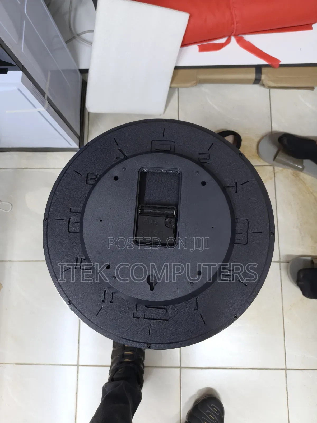 Digital Wall Clock Wireless CCTV Camera for Indoor Security Use