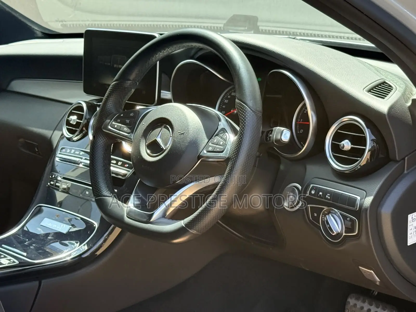 Mercedes-Benz C180 2018 Silver
