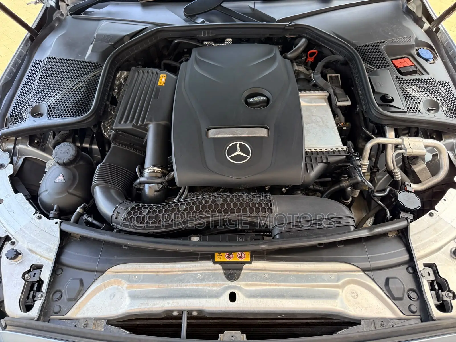 Mercedes-Benz C180 2018 Silver