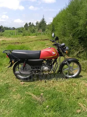 Honda CB 2025 Red