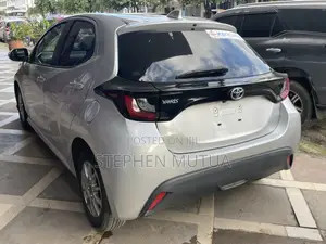 Toyota Yaris 2020 Silver