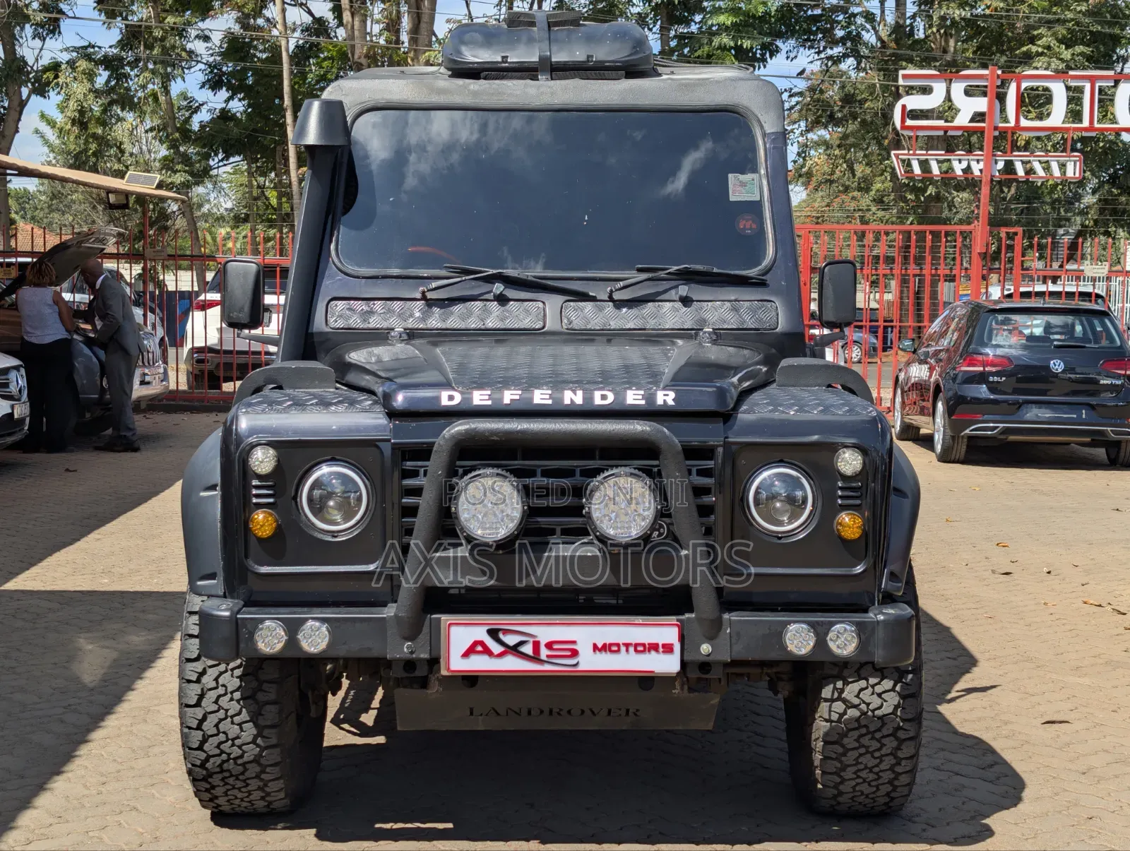 Land Rover Defender 2004 Black