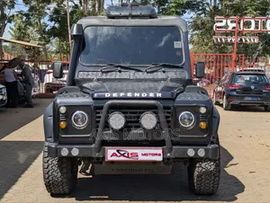 Land Rover Defender 2004 Black