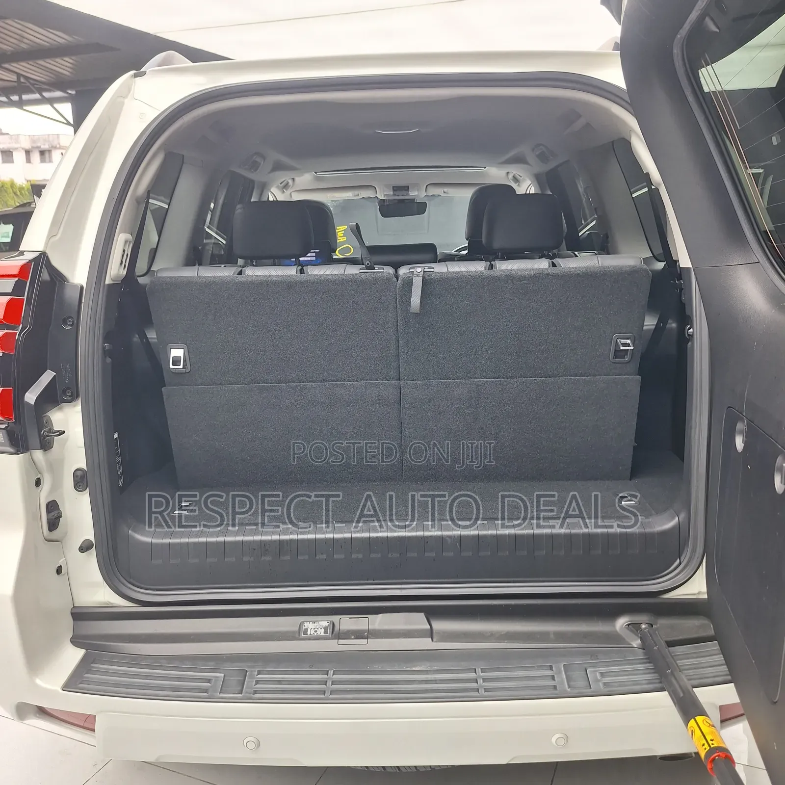 Toyota Land Cruiser Prado 2.8 2021 White