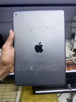Apple iPad 10.2 (2021) 32 GB Silver