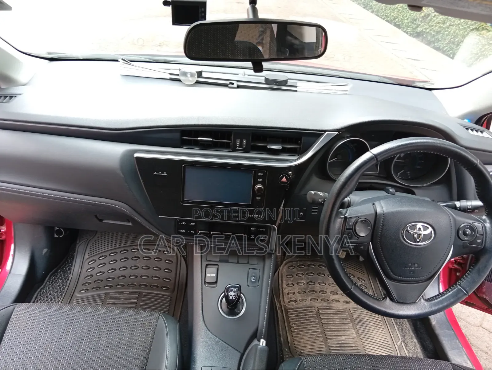 Toyota Auris 2018 Red