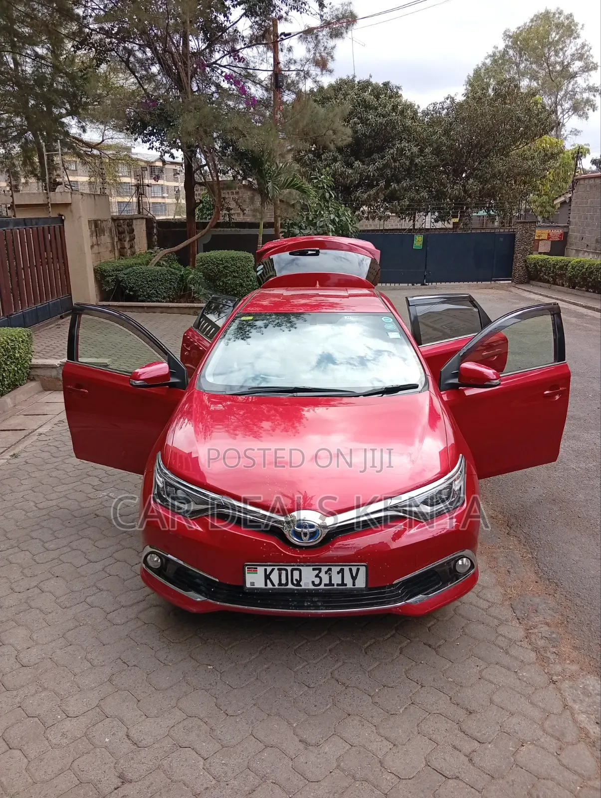 Toyota Auris 2018 Red