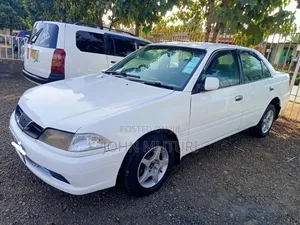 Toyota Carina 2000 White