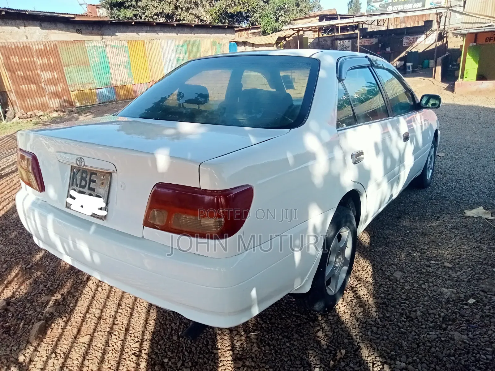 Toyota Carina 2000 White