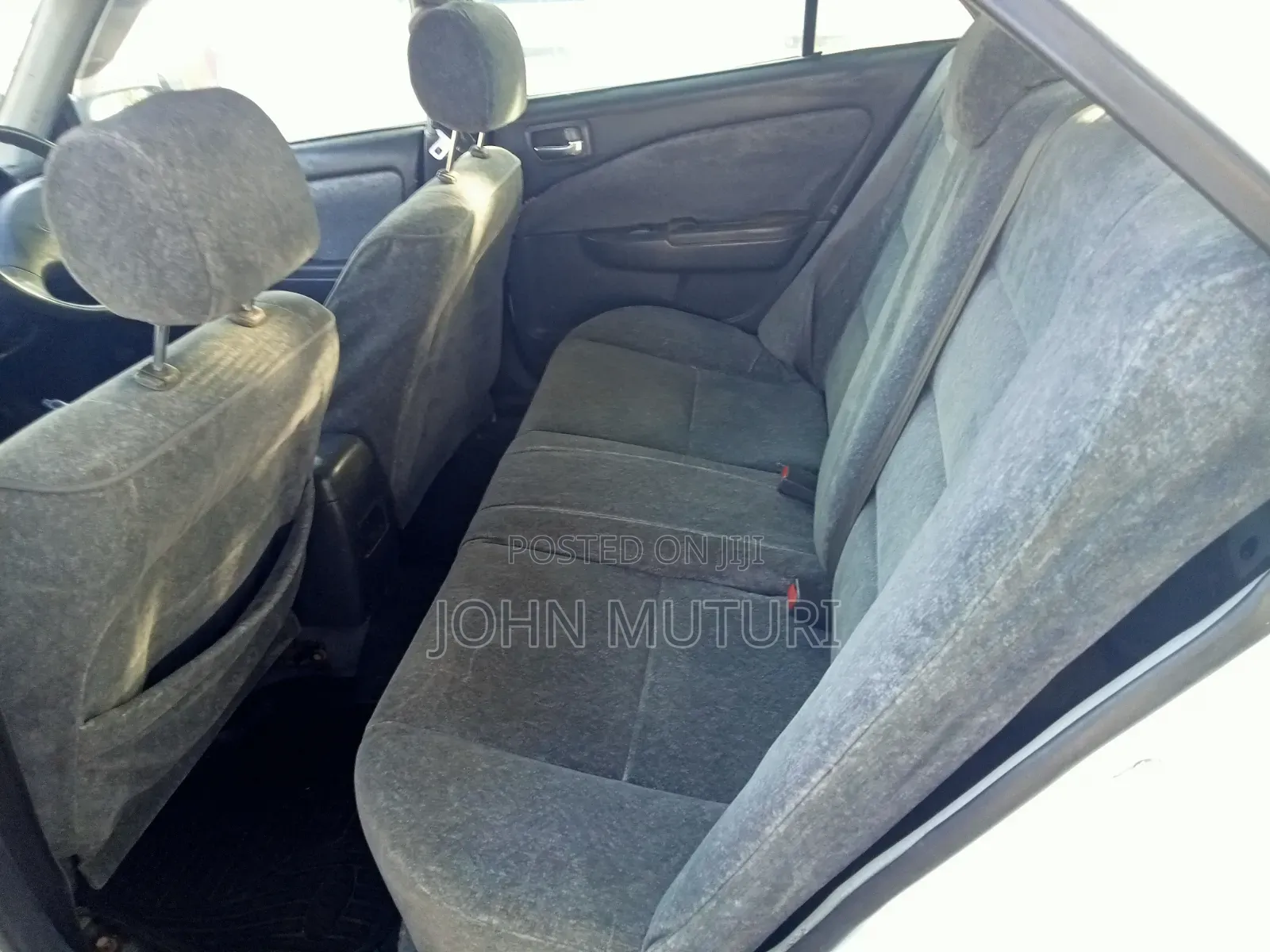 Toyota Carina 2000 White