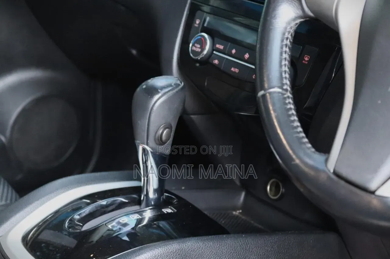 Nissan X-Trail 2.0 Hybrid AWD 2017 Black