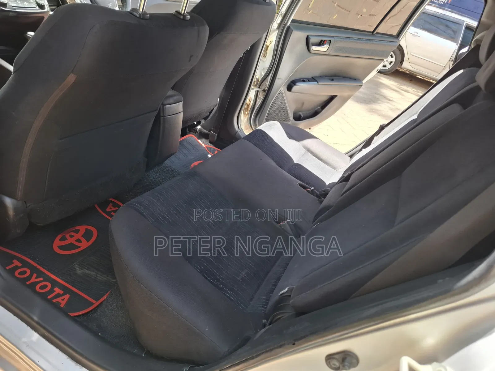 Toyota Corolla Fielder 1.5 Hybrid FWD 2013 Gray