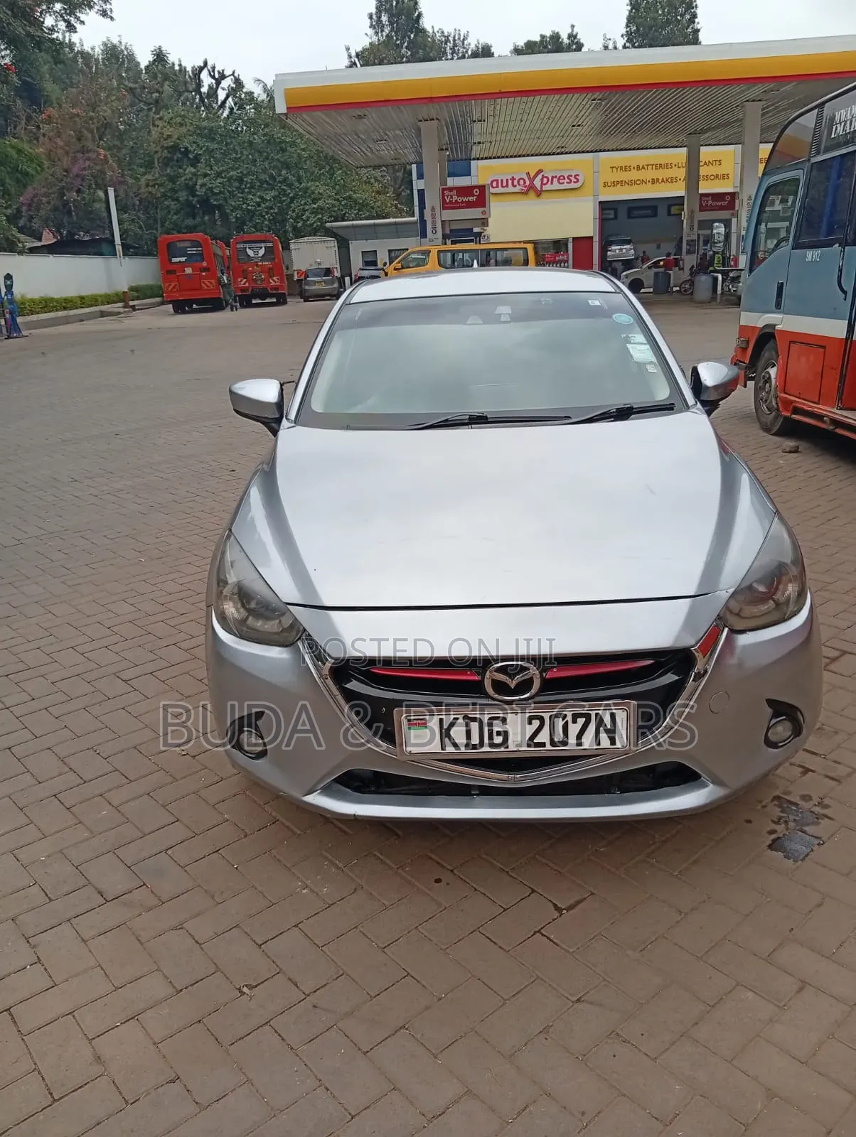 Mazda Demio 2015 Silver