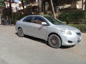 Toyota Belta 2009 Silver