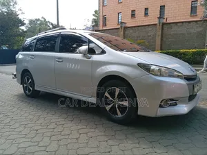 Toyota Wish 2012 Silver
