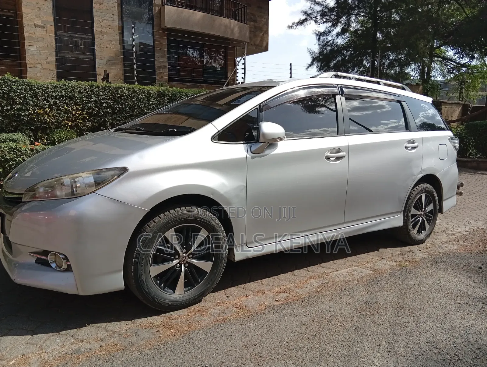 Toyota Wish 2012 Silver