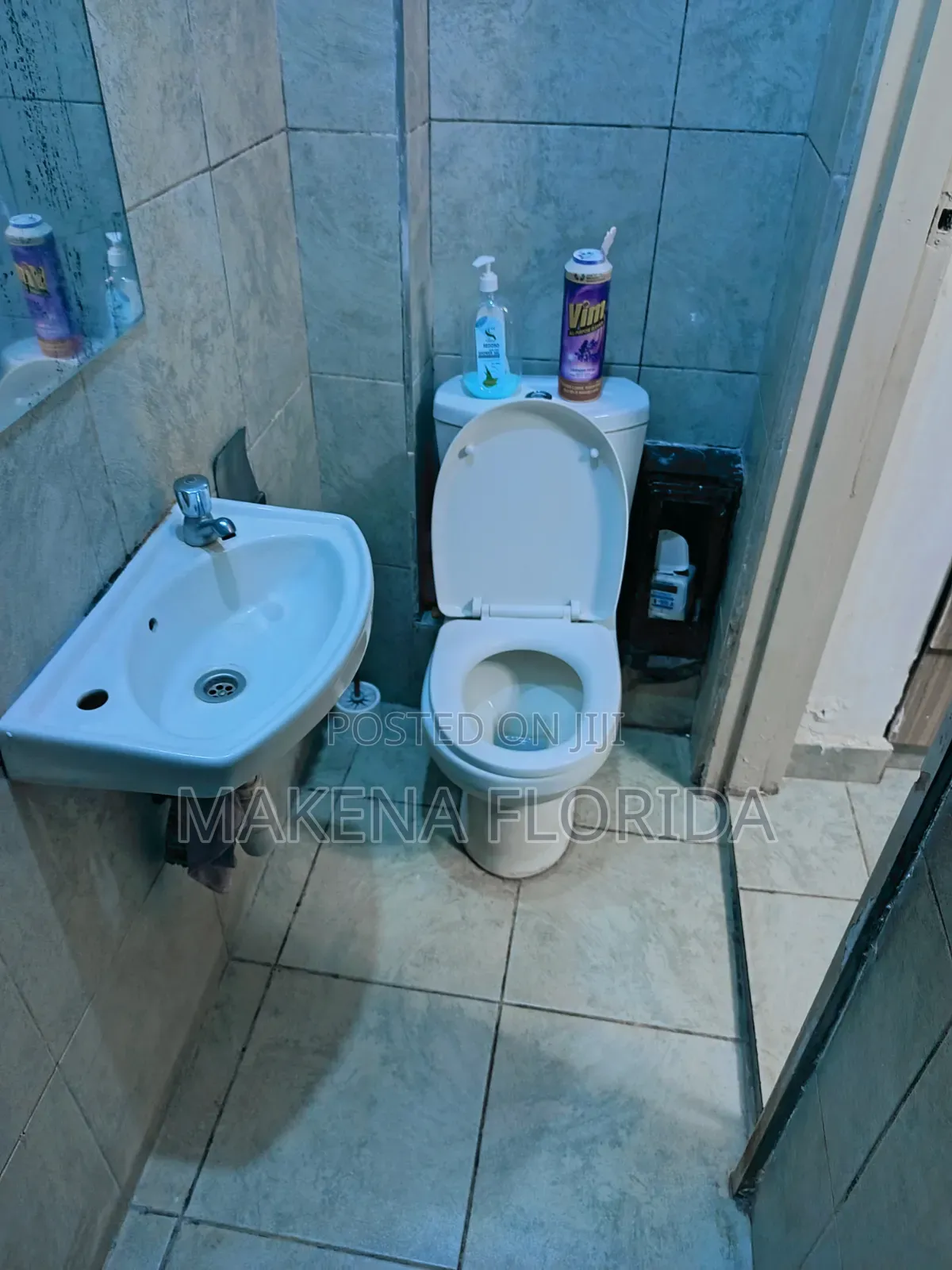 “Furnished Studio Airbnb Near TRM Roysambu