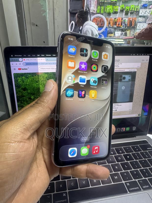 Apple iPhone 11 256 GB Purple - thumbnail 3