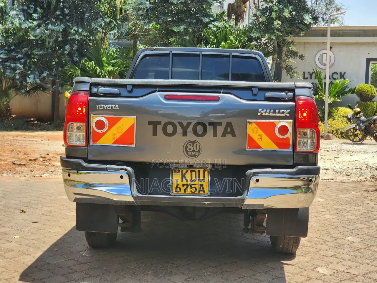 Toyota Hilux 2018 Gray