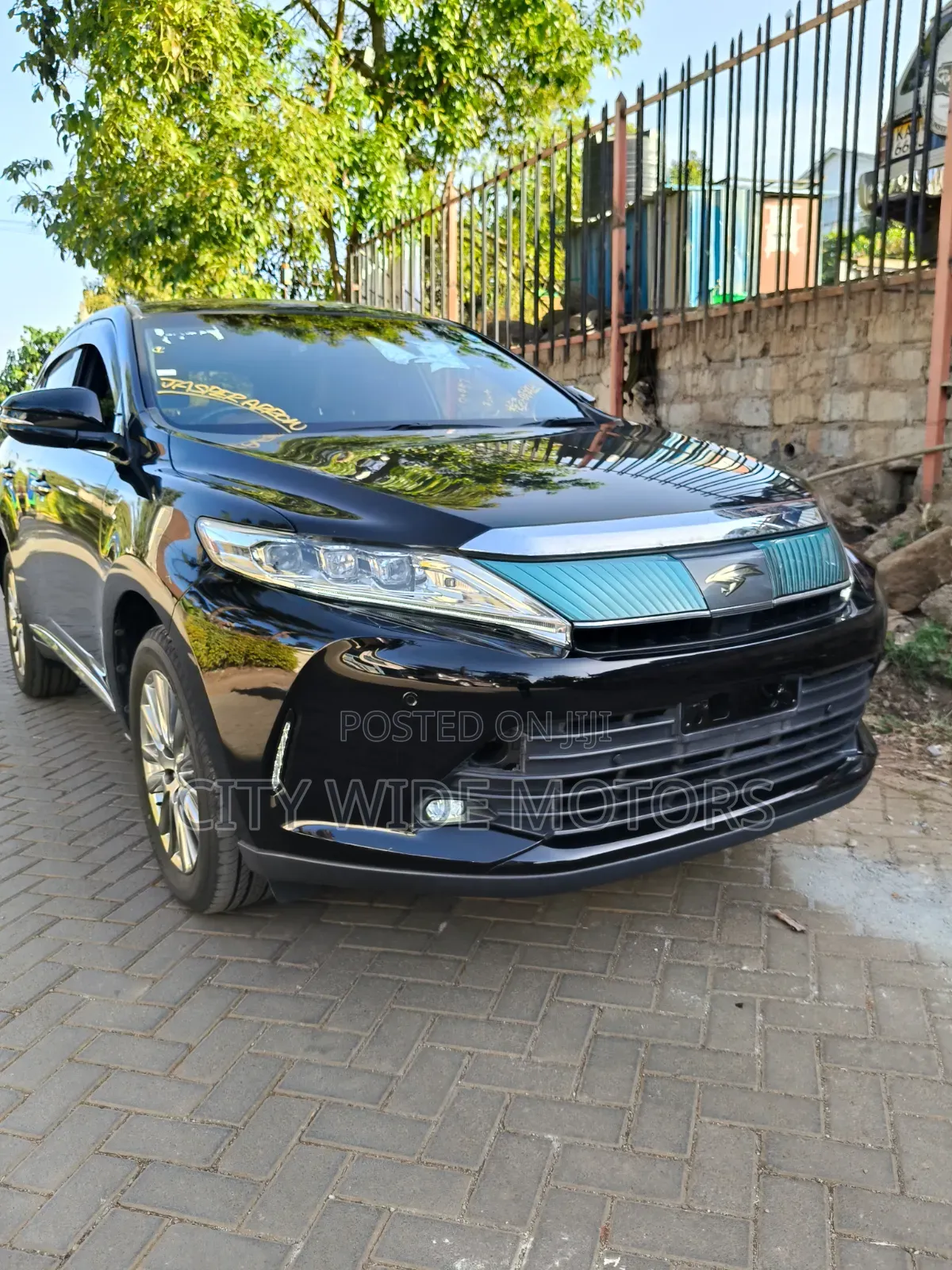 Toyota Harrier 2.0 2019 Black