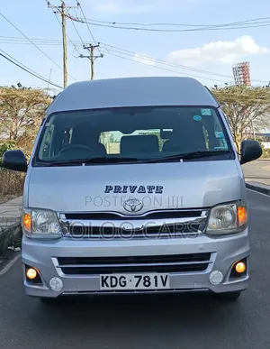 Toyota HiAce 2014 White