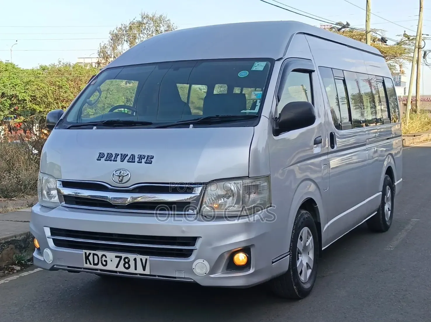 Toyota HiAce 2014 White