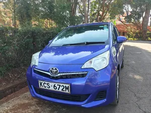 Toyota Ractis 2011