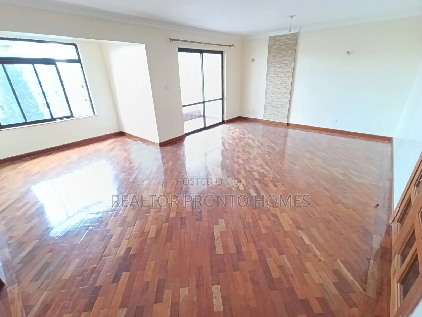 3bdrm Apartment in Valley Arcade for rent