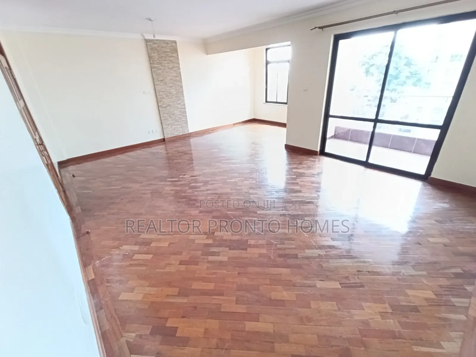 3bdrm Apartment in Valley Arcade for rent