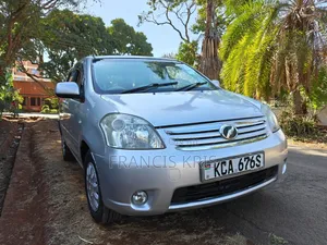 Toyota Raum 2008 Silver