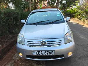 Toyota Raum 2008 Silver