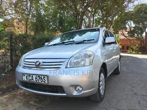 Toyota Raum 2008 Silver