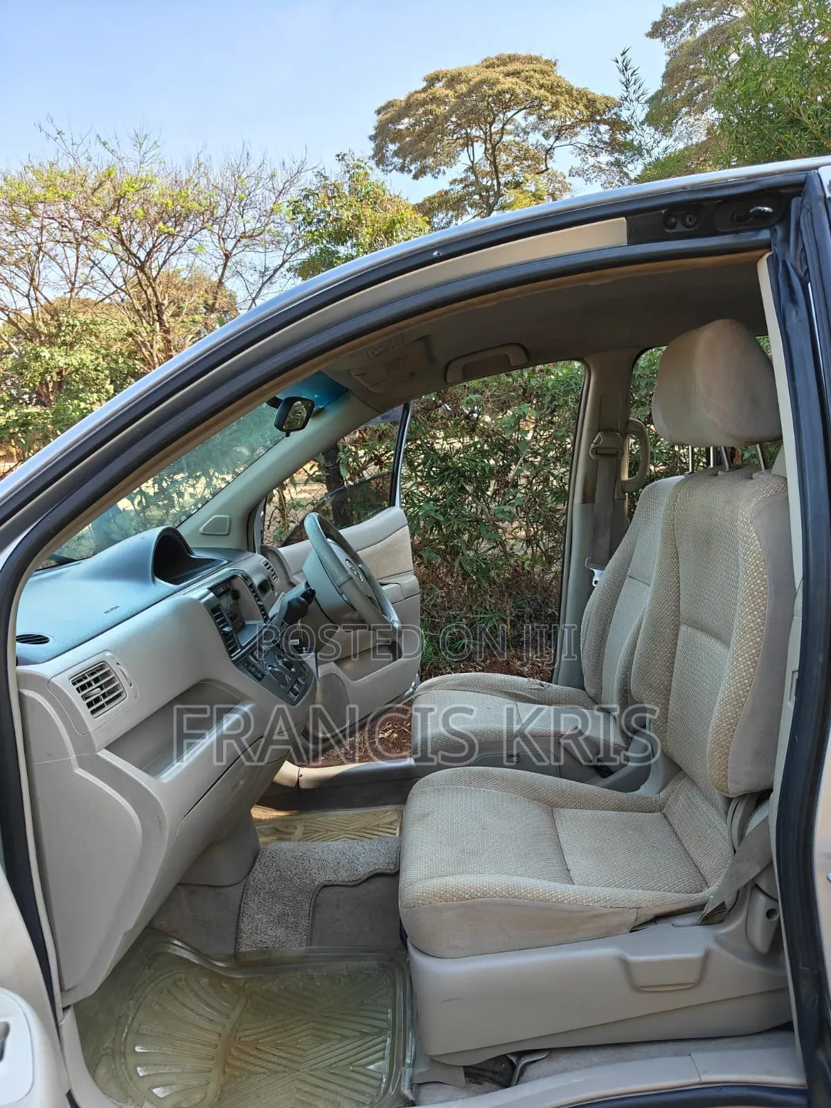 Toyota Raum 2008 Silver
