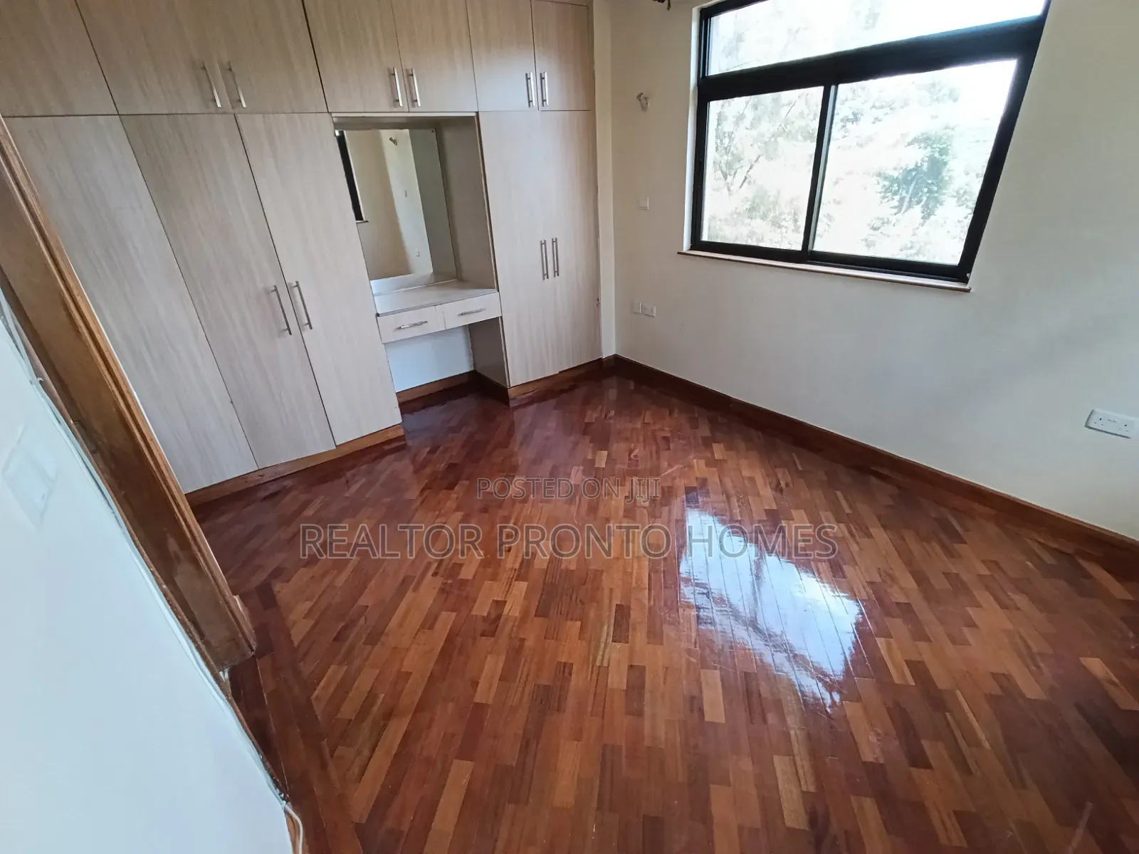 3bdrm Apartment in Valley Arcade for rent