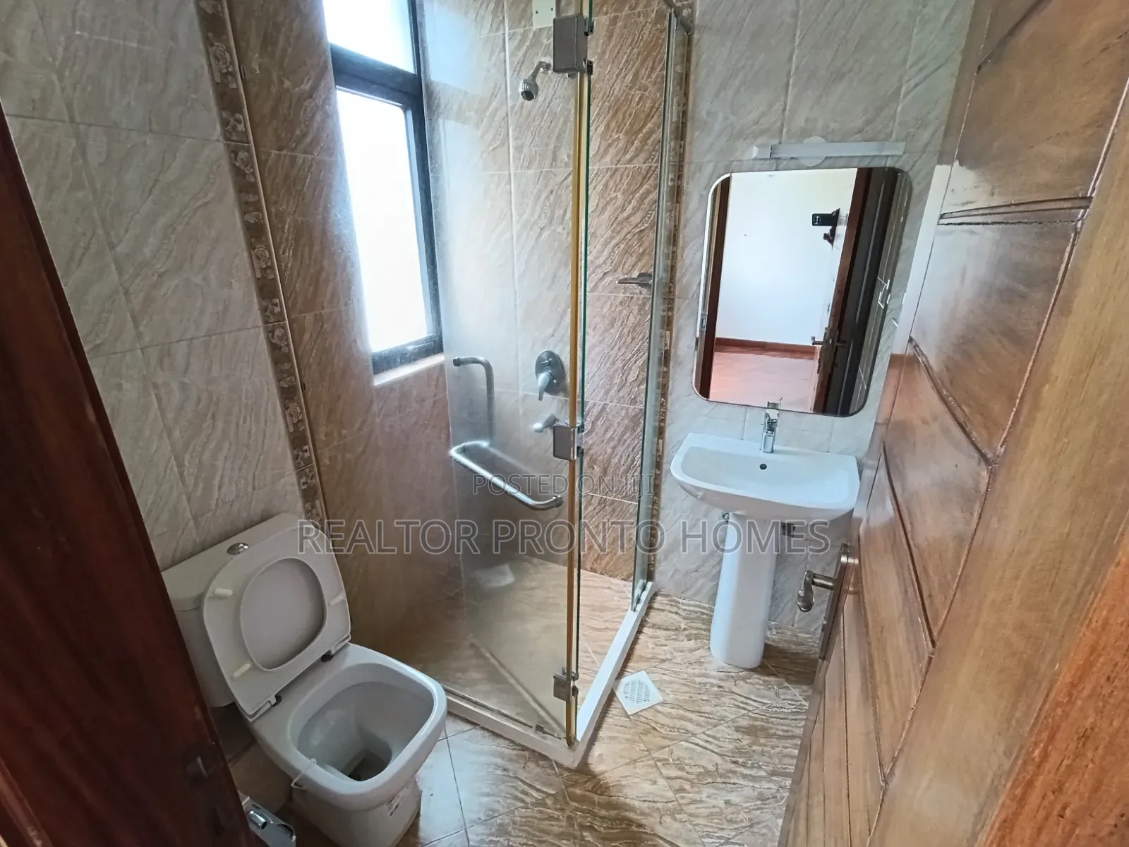 3bdrm Apartment in Valley Arcade for rent