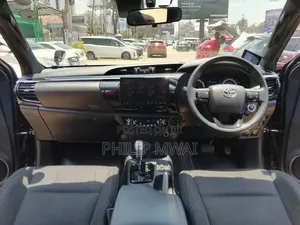 Toyota Hilux 2019 Black