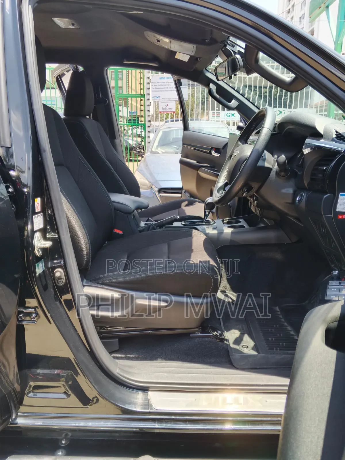 Toyota Hilux 2019 Black