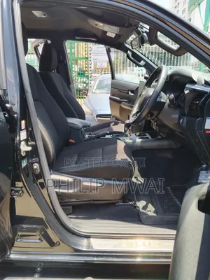 Toyota Hilux 2019 Black