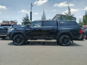 Toyota Hilux 2019 Black