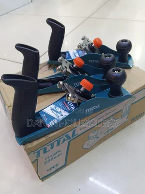 TOTAL 235mm Hand Planer for Woodworking Smooth Finish Jack Plane