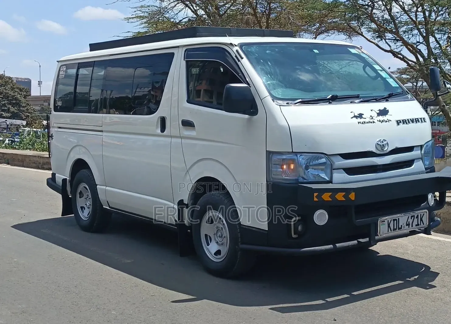 Toyota HiAce 2015 White