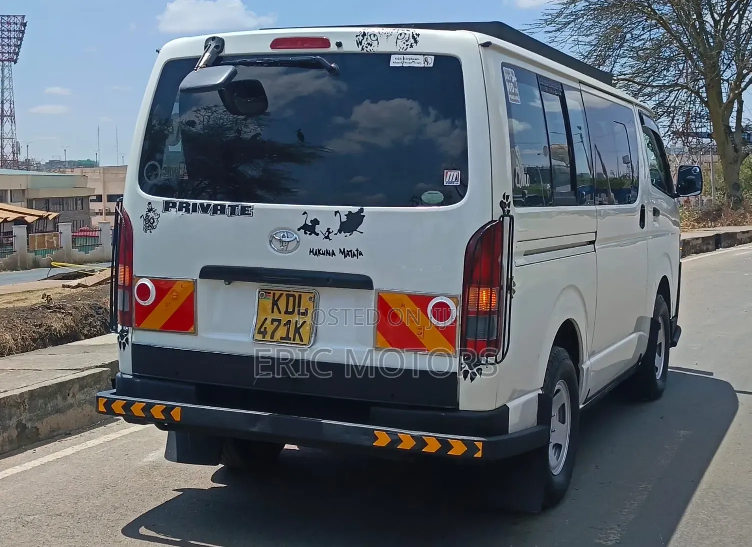 Toyota HiAce 2015 White