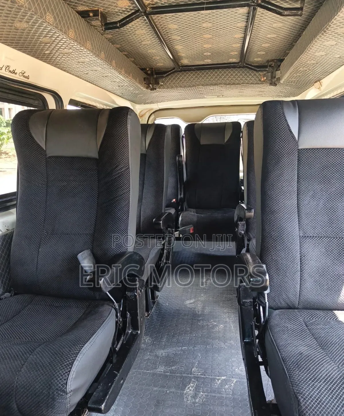 Toyota HiAce 2015 White