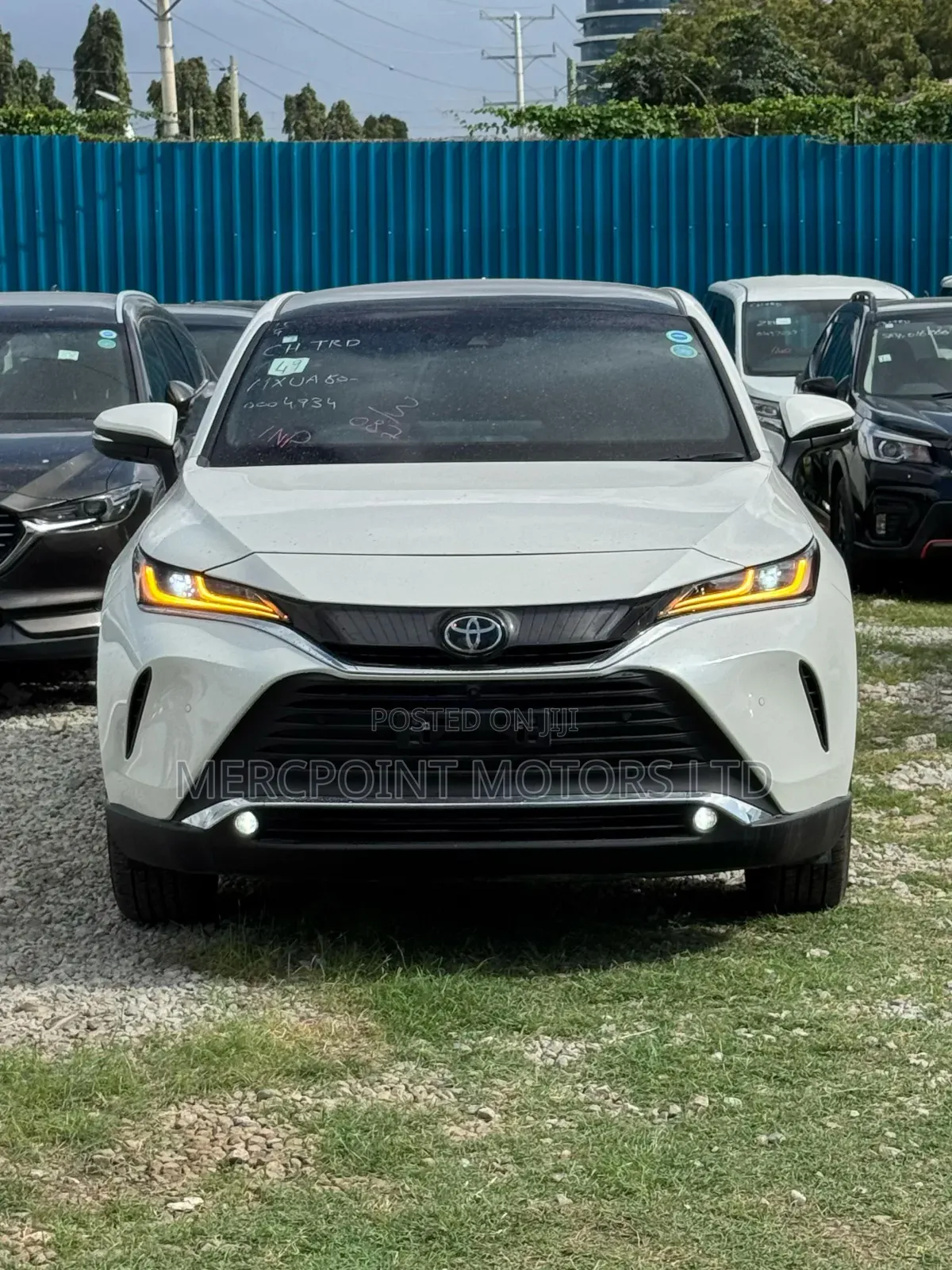 Toyota Harrier 2.0 4WD 2020 White