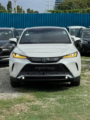 Toyota Harrier 2.0 4WD 2020 White