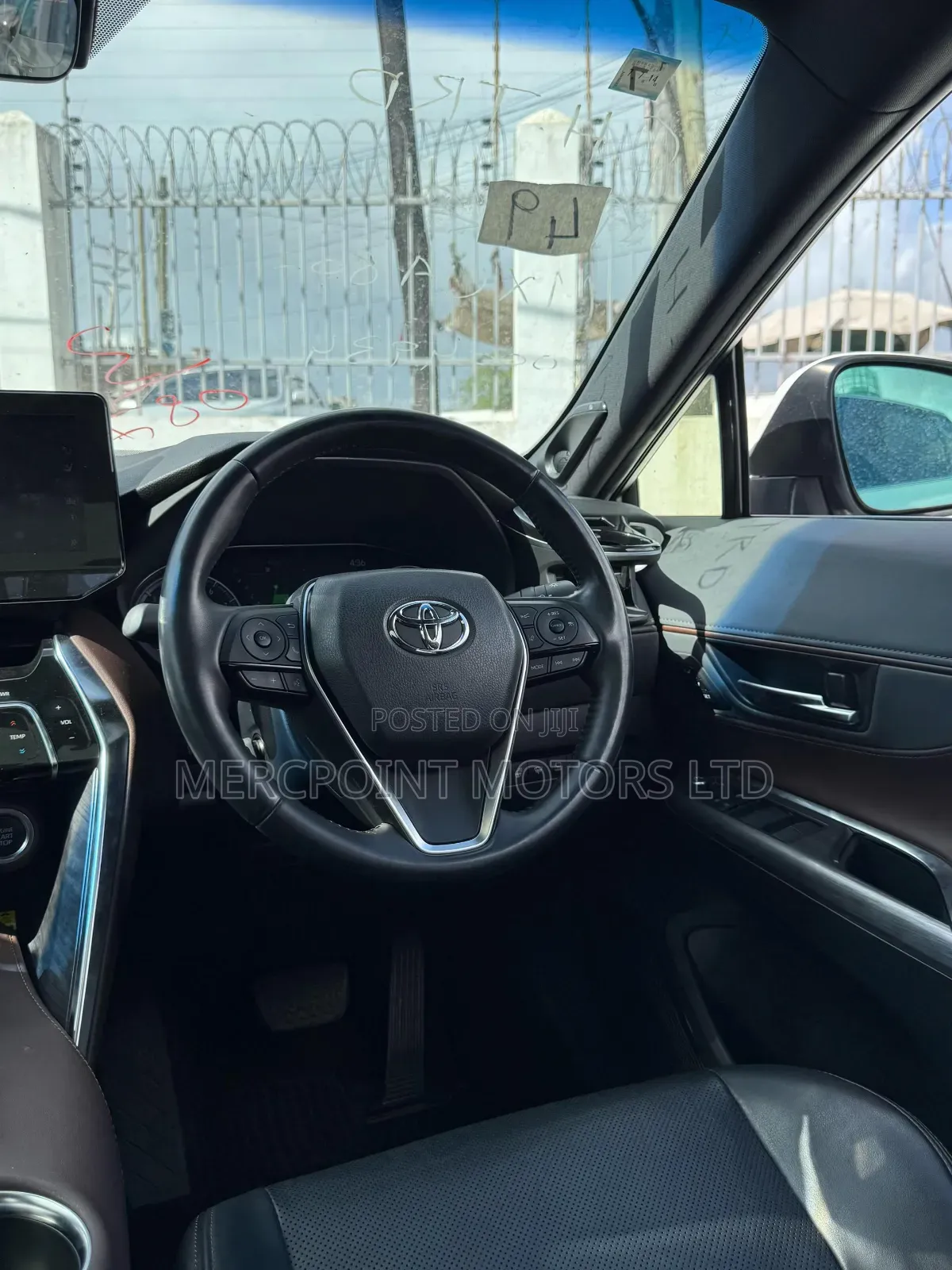 Toyota Harrier 2.0 4WD 2020 White