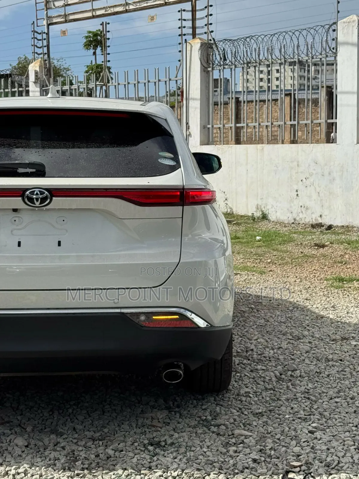 Toyota Harrier 2.0 4WD 2020 White
