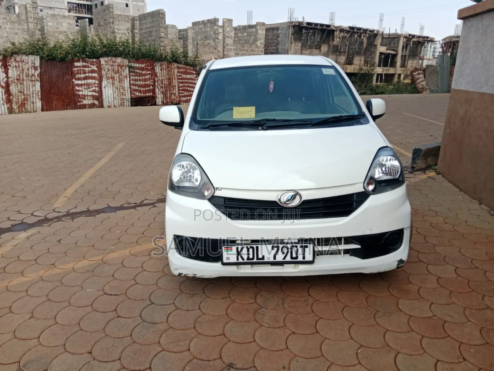 Daihatsu Mira 2016 White