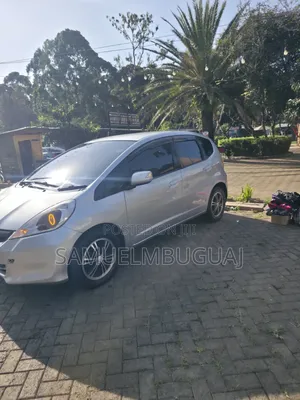 Honda Fit Automatic 2012 Silver