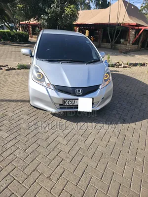 Honda Fit Automatic 2012 Silver